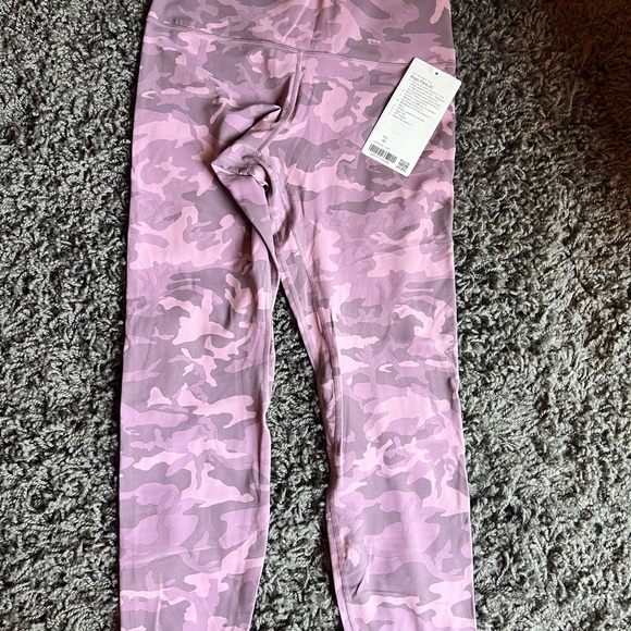 Align Pant 25” - Picture 4 of 4